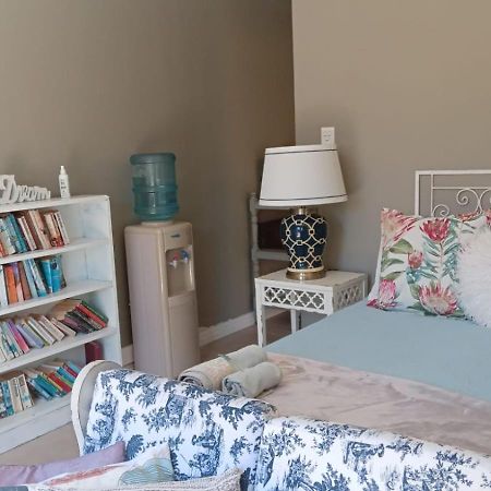 Toscana Cottage Port Elizabeth Phòng bức ảnh